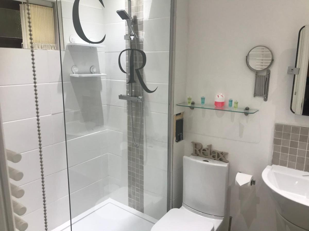 Hot Tub Hide Away Near Alton Towers Staffordshire Hotell Cheddleton Eksteriør bilde
