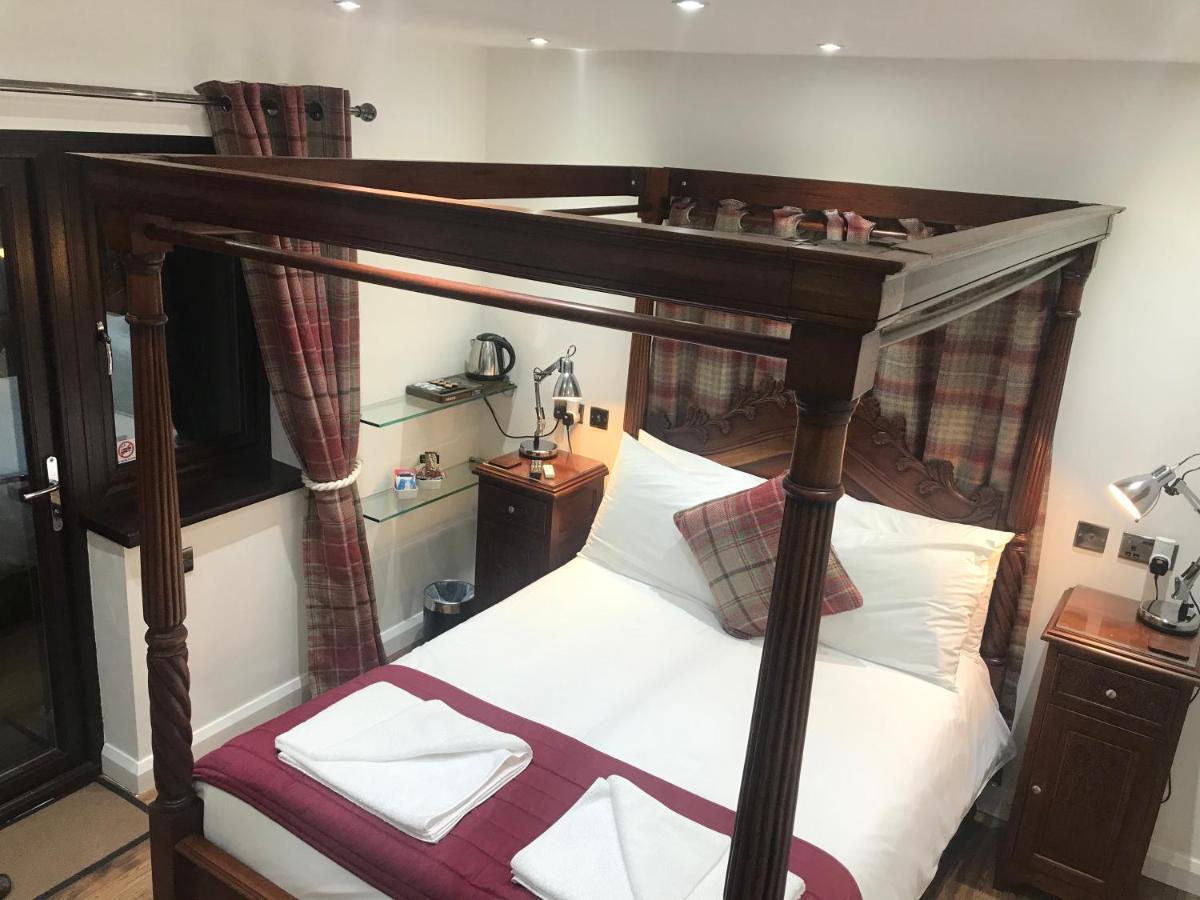 Hot Tub Hide Away Near Alton Towers Staffordshire Hotell Cheddleton Eksteriør bilde